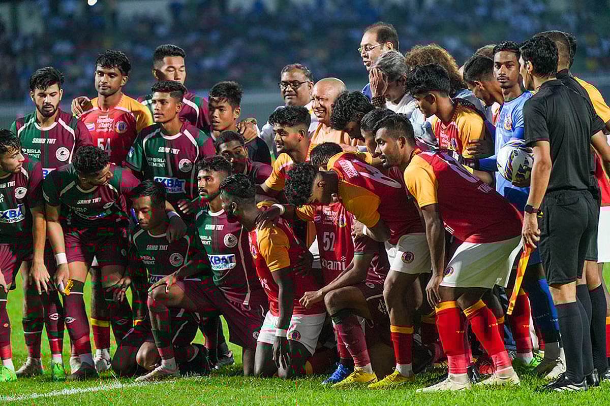 Football: Mohun Bagan vs East Bengal exhibition match in Lucknow_1